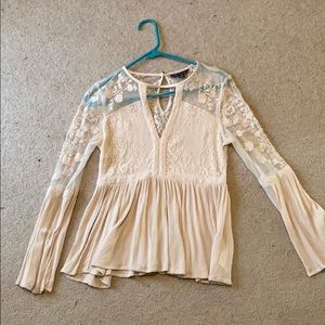 American Eagle Lace Long Sleeve